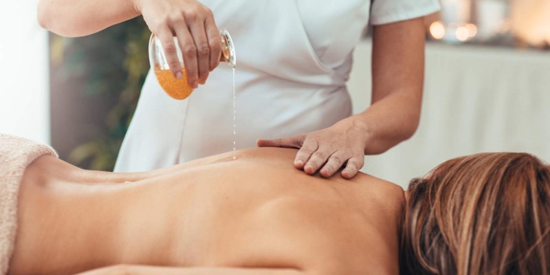 10 benefícios da massagem relaxante para a saúde