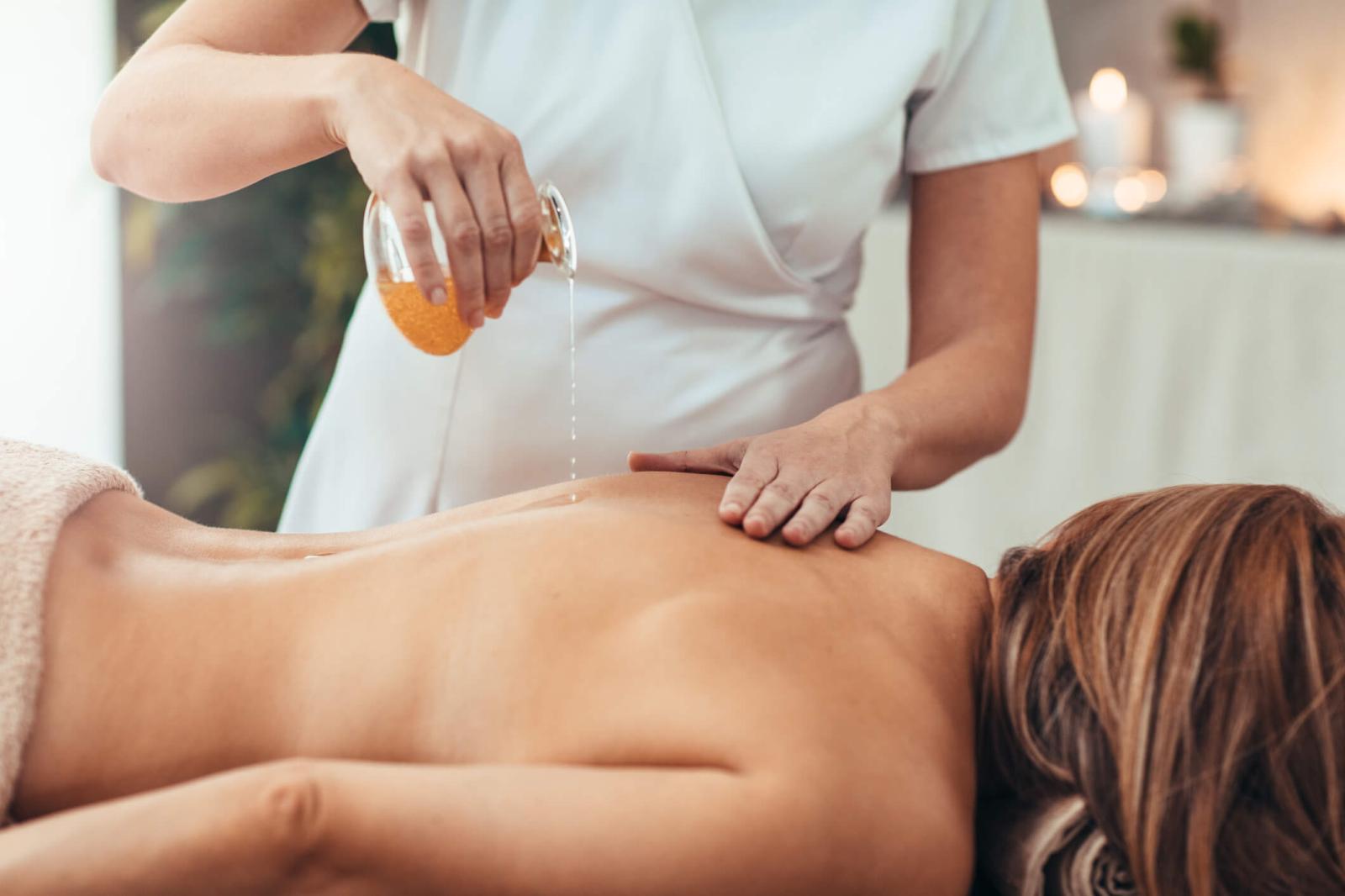 10 benefícios da massagem relaxante para a saúde